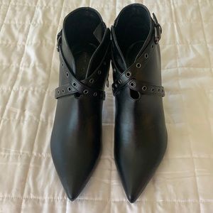 Nine West Sz 9 ankle boots. Brand new, never worn.